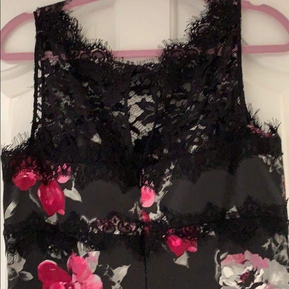 White House Black Market black dress w black lace - Picture 5 of 8